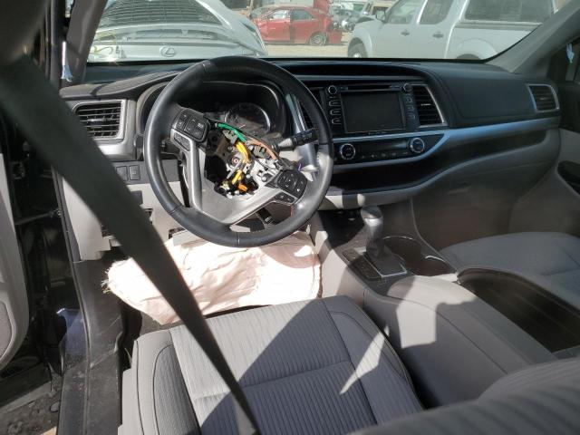 Photo 8 from auction – 2017 TOYOTA HIGHLANDER with VIN 5TDZZRFH0HS210623