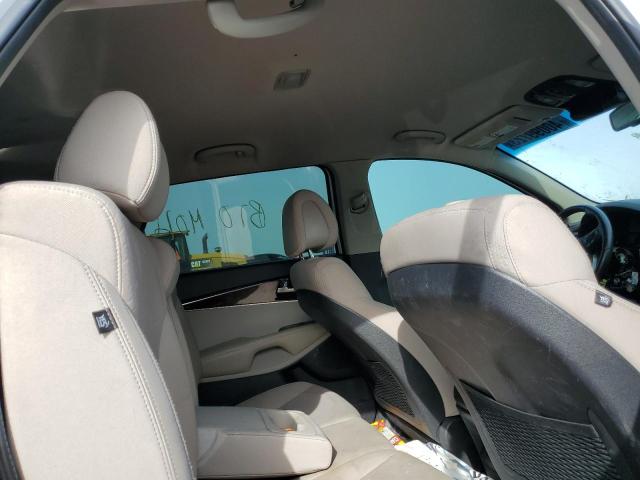 Photo 10 from auction – 2016 KIA SORENTO LX with VIN 5XYPGDA37GG091637