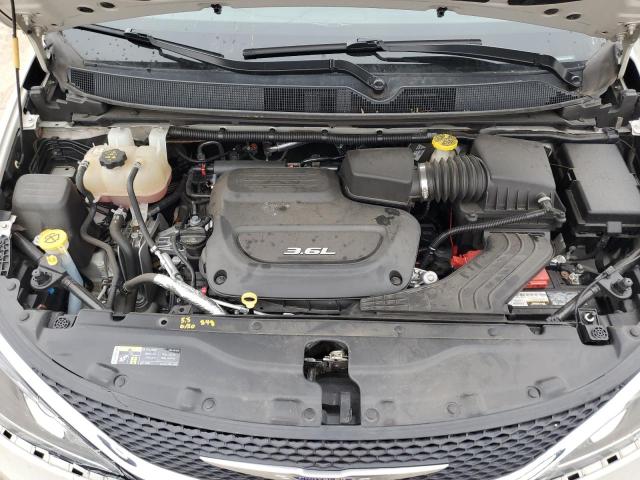Photo 12 from auction – 2017 CHRYSLER PACIFICA T with VIN 2C4RC1BGXHR795980