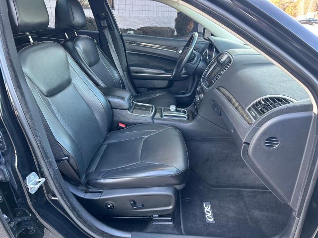 Photo 5 from auction – 2016 CHRYSLER 300C with VIN 2C3CCAKG4GH106563