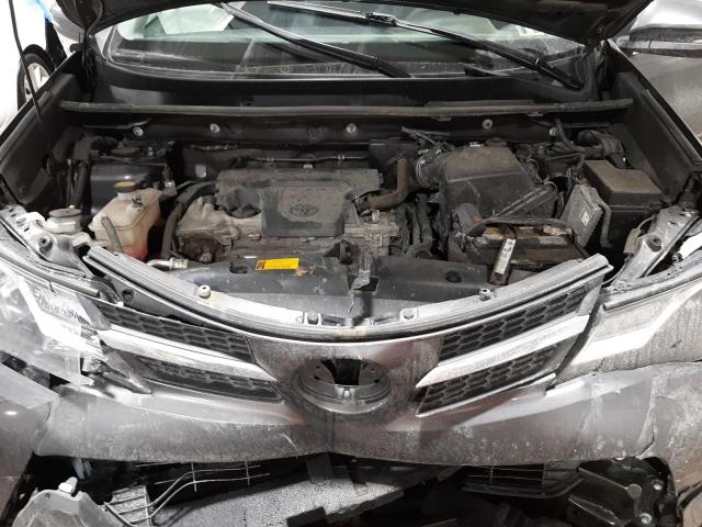 Photo 12 from auction – 2015 TOYOTA RAV4 LIMIT with VIN 2T3DFREV4FW313095