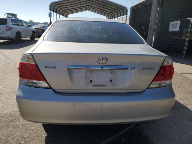 Photo 6 from auction – 2005 TOYOTA CAMRY LE with VIN 4T1BE32K35U051238