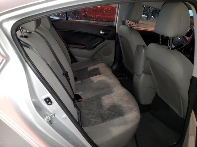 Photo 10 from auction – 2015 KIA FORTE LX with VIN KNAFK4A6XF5408285