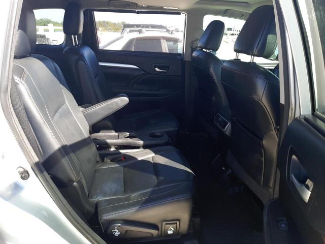 Photo 11 from auction – 2018 TOYOTA HIGHLANDER with VIN 5TDKZRFHXJS529132