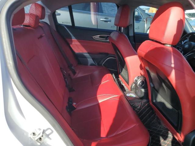 Photo 10 from auction – 2017 ALFA ROMEO GIULIA with VIN ZARFAEBN4H7534527
