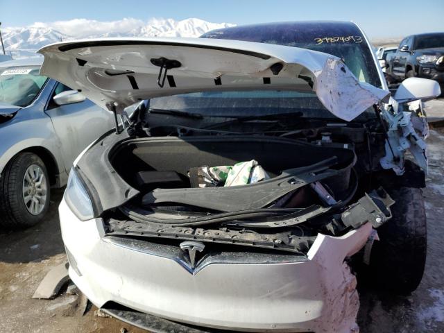 Photo 5 from auction – 2019 TESLA MODEL X with VIN 5YJXCAE28KF206967