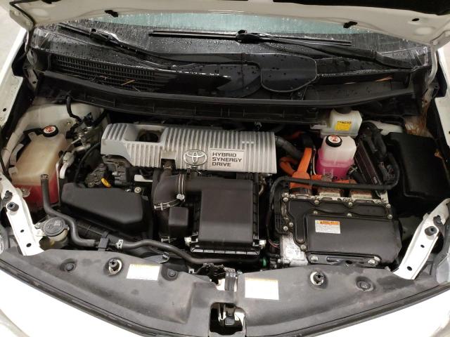 Photo 11 from auction – 2017 TOYOTA PRIUS V with VIN JTDZN3EU2HJ066061