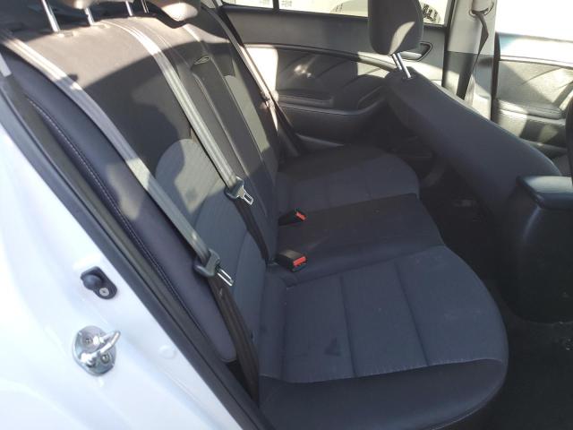 Photo 10 from auction – 2018 KIA FORTE LX with VIN 3KPFL4A79JE224414