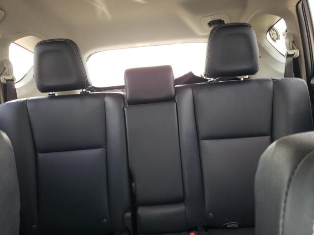 Photo 10 from auction – 2016 TOYOTA RAV4 LIMIT with VIN JTMYFREV5GJ091975