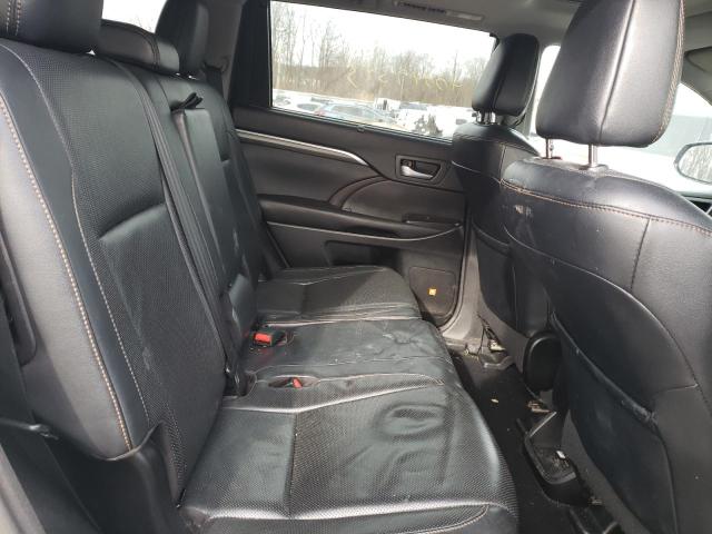 Photo 11 from auction – 2017 TOYOTA HIGHLANDER with VIN 5TDDZRFH1HS383397