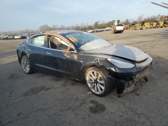 Photo 4 from auction – 2018 TESLA MODEL 3 with VIN 5YJ3E1EA7JF017550