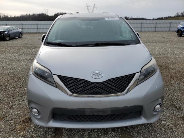 Photo 5 from auction – 2016 TOYOTA SIENNA SE with VIN 5TDXK3DC7GS729943