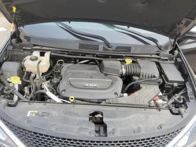 Photo 12 from auction – 2018 CHRYSLER PACIFICA L with VIN 2C4RC1GG3JR260486