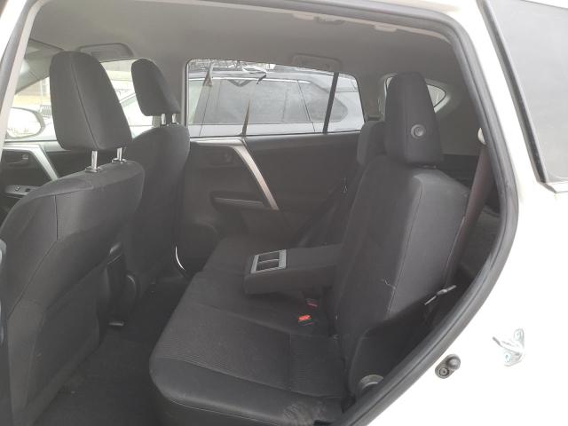 Photo 11 from auction – 2017 TOYOTA RAV4 LE with VIN JTMBFREV4HJ152630