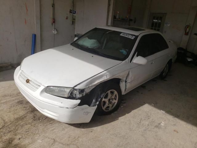 Photo 1 from auction – 1998 TOYOTA CAMRY with VIN 4T1BG22K2WU231445