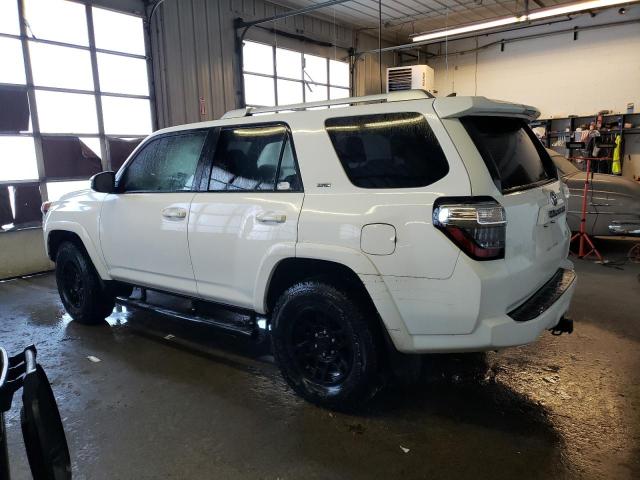 Photo 2 from auction – 2015 TOYOTA 4RUNNER SR with VIN JTEBU5JR7F5239723