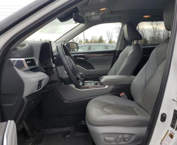 Foto 7 de la subasta – 2022 TOYOTA HIGHLANDER con VIN 5TDFZRBH5NS200318