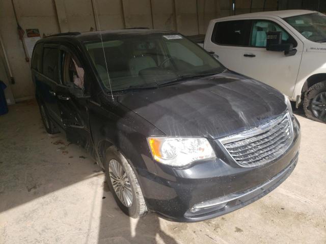 Photo 4 from auction – 2016 CHRYSLER TOWN & COU with VIN 2C4RC1CG0GR208070