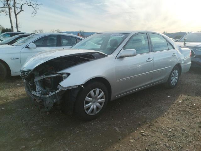 TOYOTA CAMRY LE 2005 with VIN 4T1BE32K35U007577 - Photo from auction