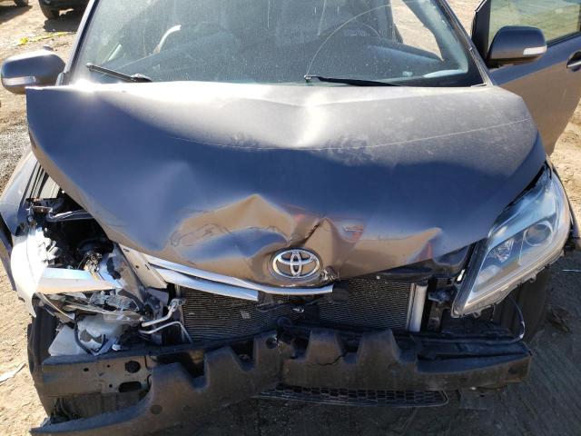 Photo 12 from auction – 2015 TOYOTA SIENNA XLE with VIN 5TDDK3DC3FS103811