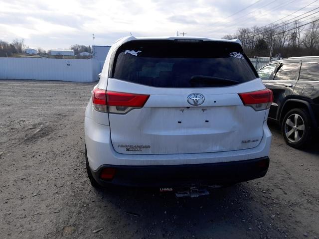 Photo 6 from auction – 2019 TOYOTA HIGHLANDER with VIN 5TDJZRFH1KS568513