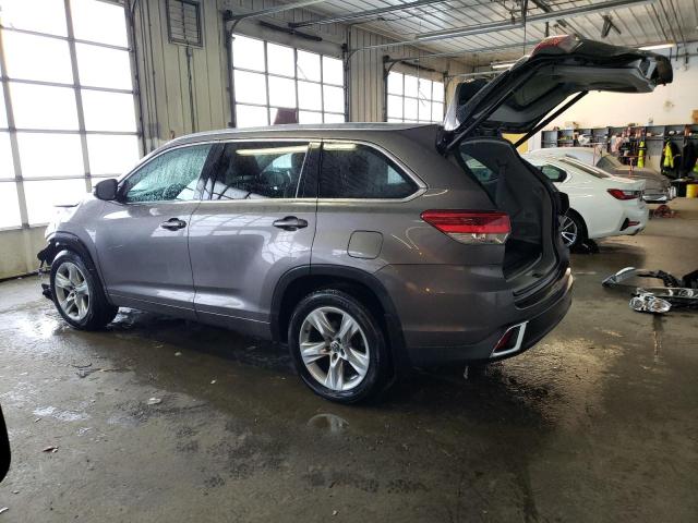 Photo 2 from auction – 2017 TOYOTA HIGHLANDER with VIN 5TDDZRFH2HS413846