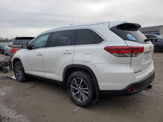 Photo 2 from auction – 2019 TOYOTA HIGHLANDER with VIN 5TDJZRFH7KS573151