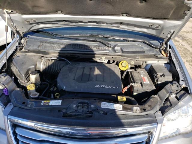 Photo 11 from auction – 2016 CHRYSLER TOWN & COU with VIN 2C4RC1BG9GR268396