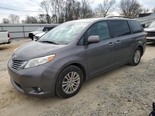 TOYOTA SIENNA XLE 2015 with VIN 5TDYK3DC2FS638310 - Photo from auction