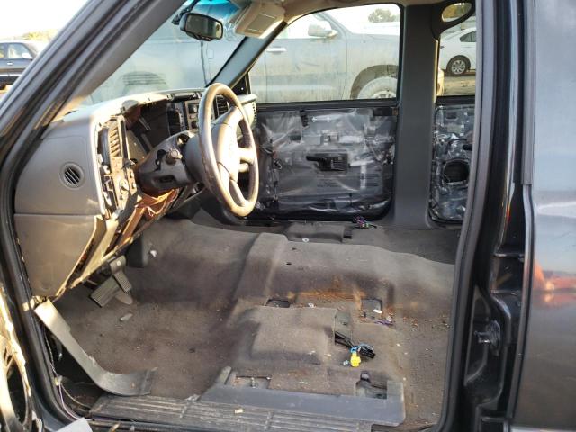 Photo 7 from auction – 2004 CHEVROLET AVALANCHE with VIN 3GNEC12T44G121956
