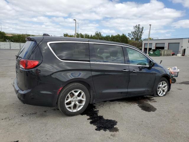 Photo 3 from auction – 2018 CHRYSLER PACIFICA T with VIN 2C4RC1FG1JR133074