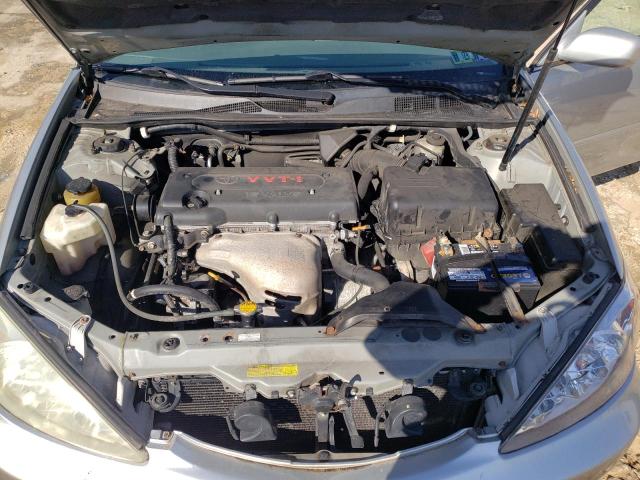 Photo 11 from auction – 2004 TOYOTA CAMRY LE with VIN 4T1BE32K34U855585