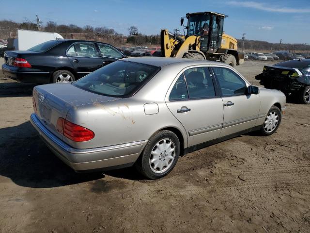 Photo 3 from auction – 1997 MERCEDES-BENZ E 320 with VIN WDBJF55F7VA432419
