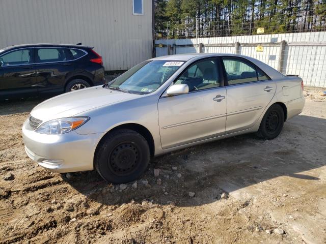 TOYOTA CAMRY LE 2004 with VIN 4T1BE32K34U855585 - Photo from auction