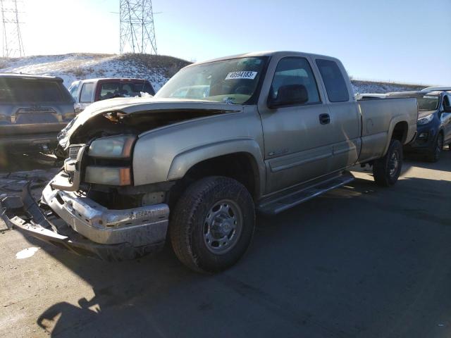 CHEVROLET SILVERADO 2004 with VIN 1GCHK29G74E232063 - Photo from auction