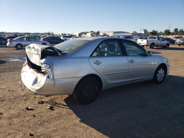 Photo 3 from auction – 2004 TOYOTA CAMRY LE with VIN JTDBE32K040268384