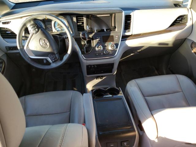 Photo 8 from auction – 2017 TOYOTA SIENNA XLE with VIN 5TDYZ3DC2HS818594