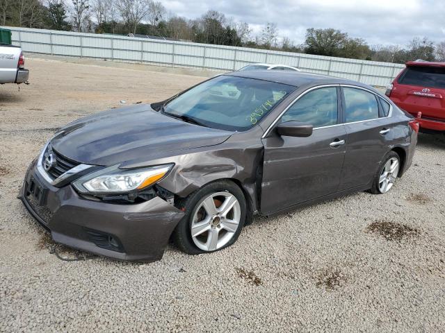 NISSAN ALTIMA 2.5 2017 with VIN 1N4AL3AP2HC132881 - Photo from auction