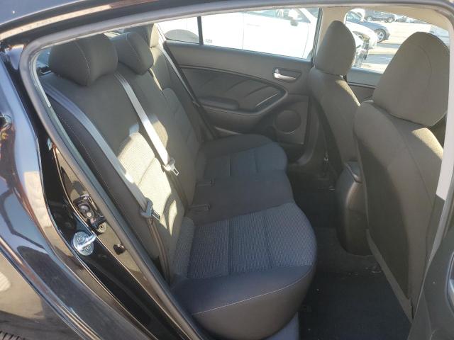 Photo 10 from auction – 2017 KIA FORTE LX with VIN 3KPFK4A72HE118643