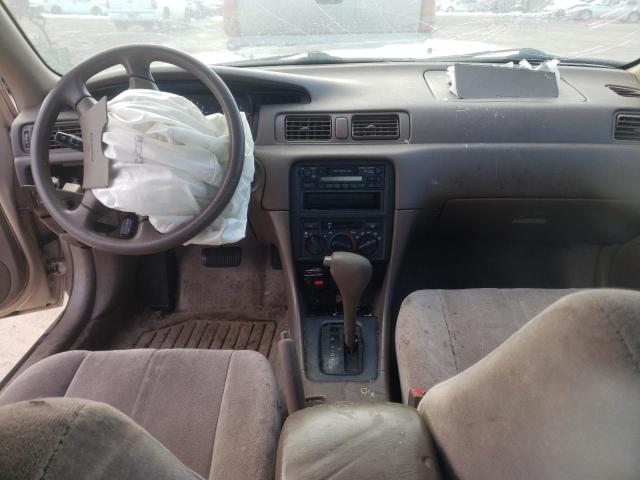 Photo 8 from auction – 1998 TOYOTA CAMRY with VIN JT2BG28K5W0203974