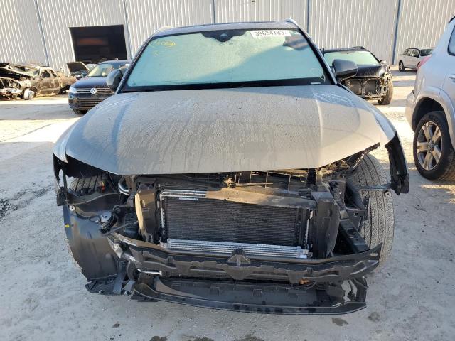 Photo 5 from auction – 2020 AUDI Q3 PREMIUM with VIN WA1DECF38L1118456
