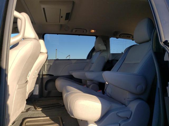 Photo 11 from auction – 2017 TOYOTA SIENNA XLE with VIN 5TDYZ3DC2HS818594