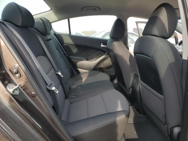 Photo 10 from auction – 2018 KIA FORTE LX with VIN 3KPFL4A76JE199763