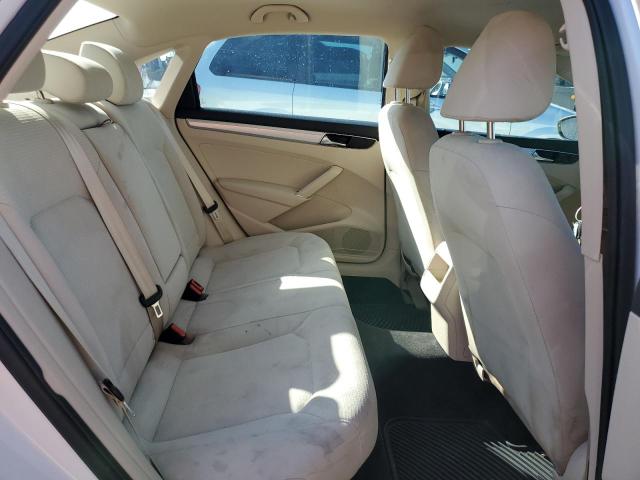 Photo 10 from auction – 2018 VOLKSWAGEN PASSAT S with VIN 1VWAA7A37JC005129