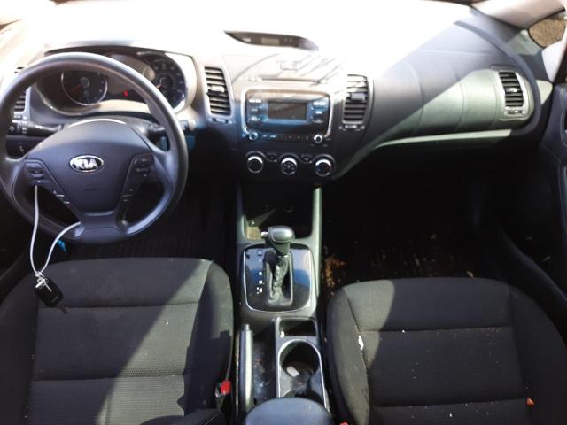 Photo 8 from auction – 2017 KIA FORTE LX with VIN 3KPFK4A7XHE042993