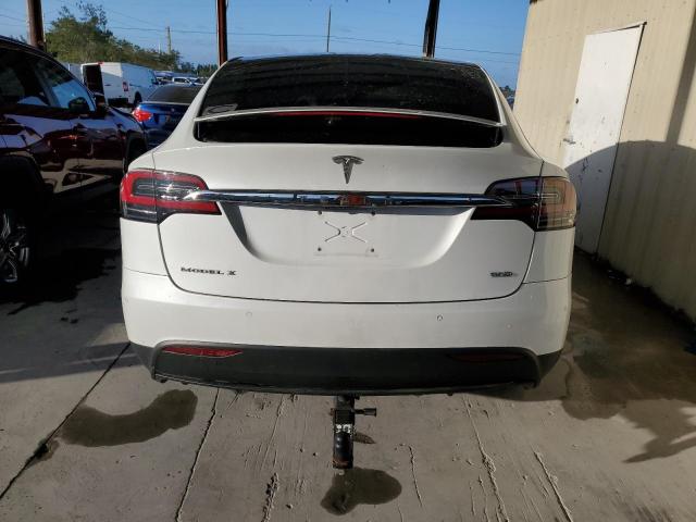 Photo 6 from auction – 2017 TESLA MODEL X with VIN 5YJXCDE29HF077423