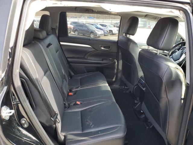 Photo 11 from auction – 2018 TOYOTA HIGHLANDER with VIN 5TDJZRFH0JS853248