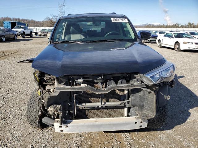 Photo 5 from auction – 2019 TOYOTA 4RUNNER SR with VIN JTEBU5JR4K5666707