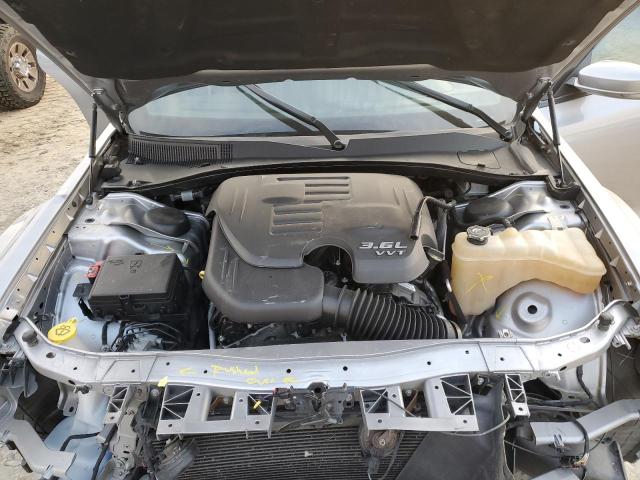 Photo 11 from auction – 2018 CHRYSLER 300 S with VIN 2C3CCABG7JH285544