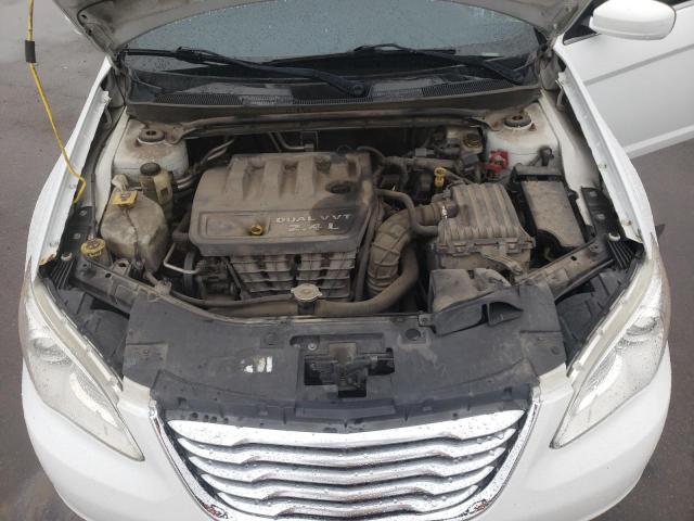 Photo 11 from auction – 2014 CHRYSLER 200 LX with VIN 1C3CCBAB0EN146316